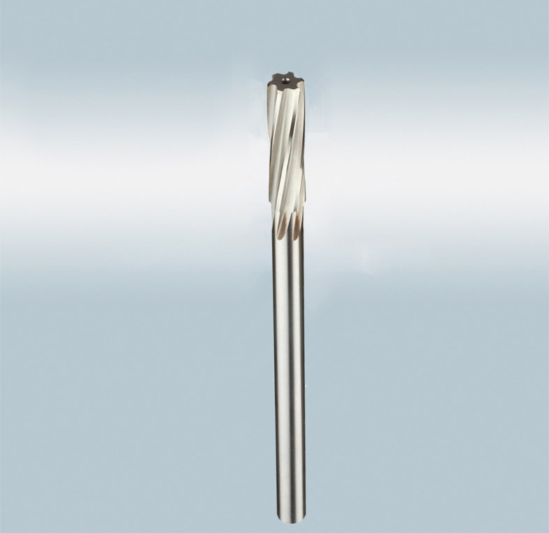 Solid carbide right-handed reamer